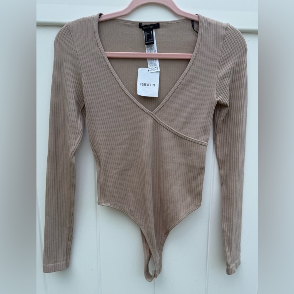 Forever 21 Tan/Beige Ribbed Long Sleeve V-Neck Bodysuit.  Size Medium.  NWT.